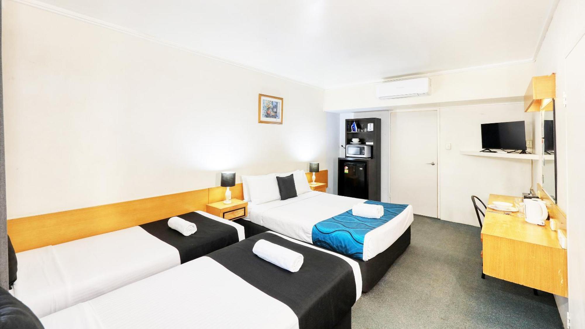 Tropical Gateway Motor Inn Rockhampton Dış mekan fotoğraf