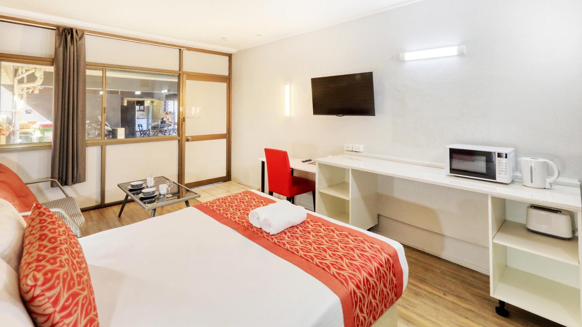 Tropical Gateway Motor Inn Rockhampton Dış mekan fotoğraf