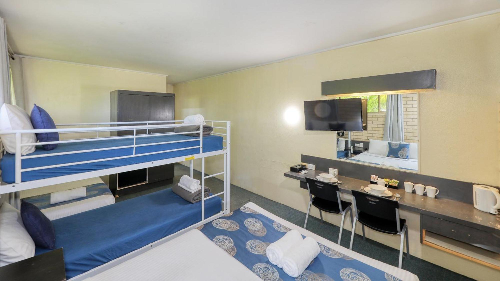 Tropical Gateway Motor Inn Rockhampton Dış mekan fotoğraf