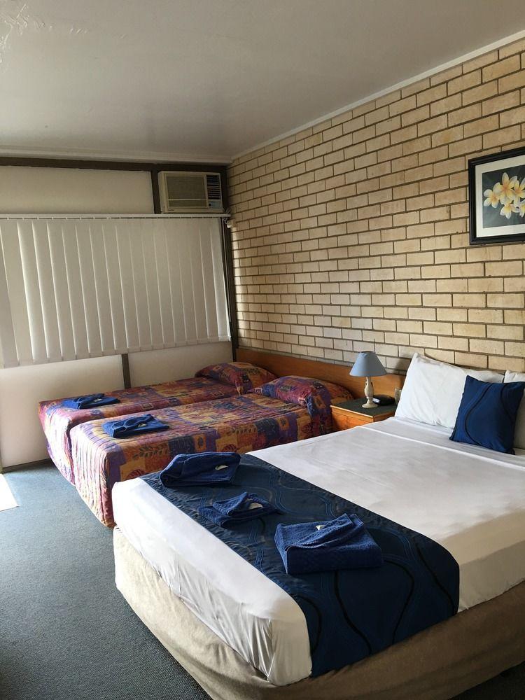 Tropical Gateway Motor Inn Rockhampton Dış mekan fotoğraf