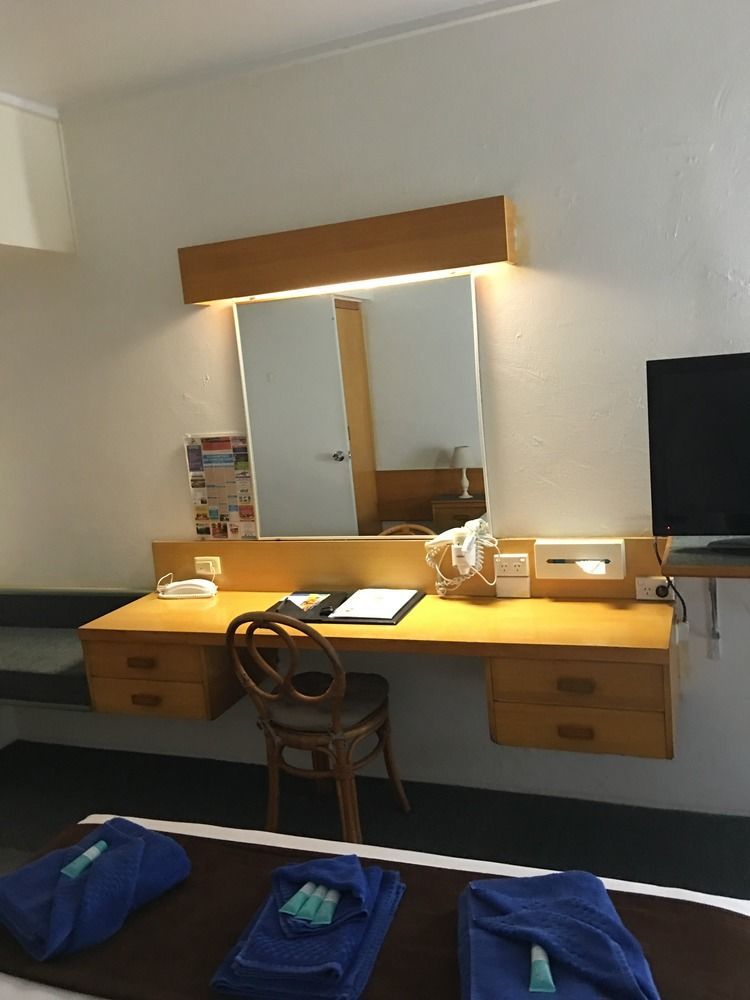 Tropical Gateway Motor Inn Rockhampton Dış mekan fotoğraf